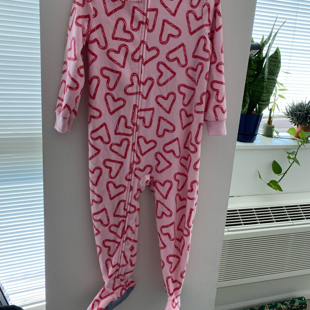 Girls sleepwear